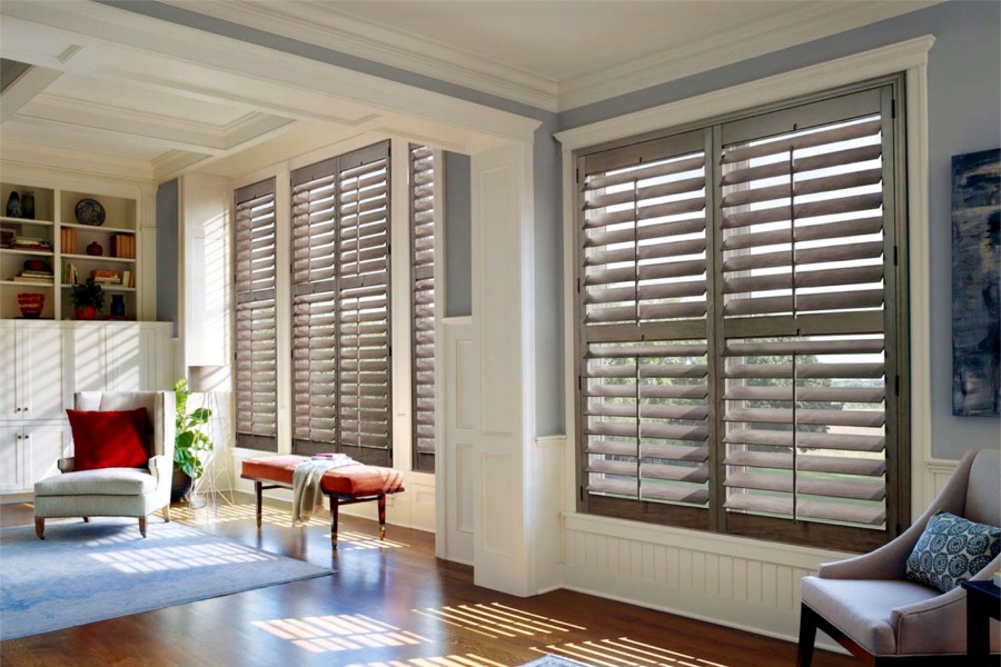 Wide Panels with 3 �" Louvers